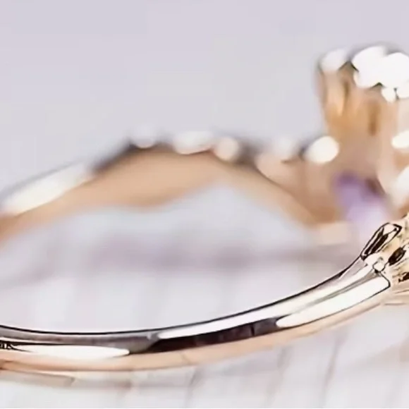 Gold and Purple Claddagh Ring with Heart Gemstone in 18k gold plating in Sz 5 - Picture 4 of 4